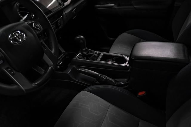 Used 2021 Toyota Tacoma TRD Sport AWD/4WD image 28