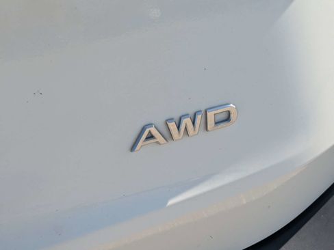 Used 2023 Nissan Rogue S AWD/4WD image 13