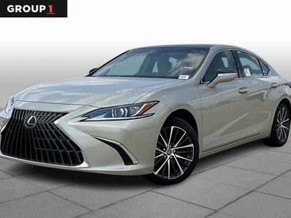 New 2025 Lexus ES 350 w/ Premium Package
