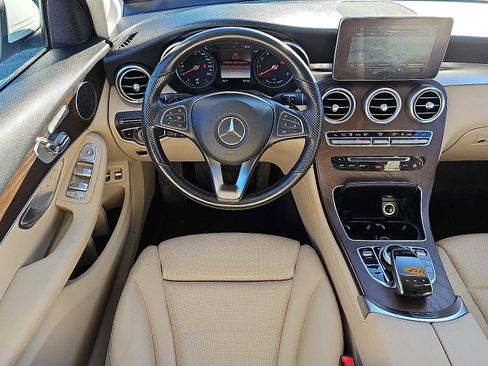 Used 2019 Mercedes-Benz GLC 350e 4MATIC image 12