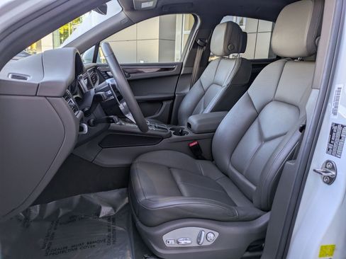 Used 2019 Porsche Macan S image 29