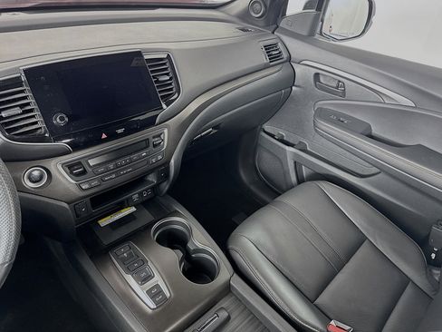 Certified 2023 Honda Passport TrailSport image 24