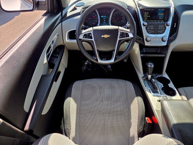 Used 2017 Chevrolet Equinox LT AWD/4WD image 12