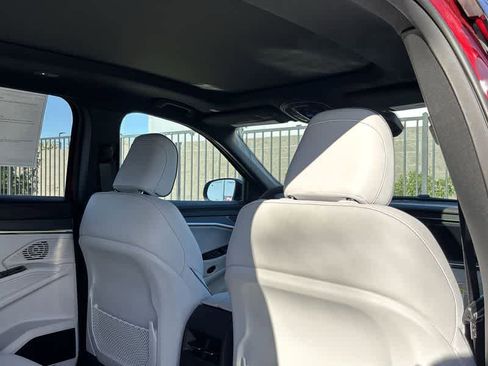 New 2025 Jeep Wagoneer S Limited image 16