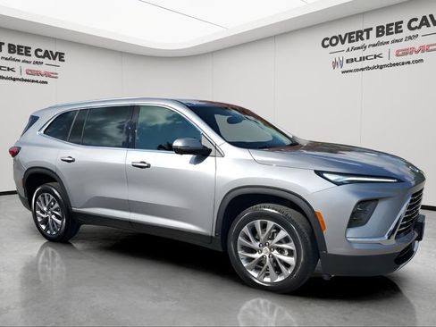 Certified 2025 Buick Enclave Preferred image 1