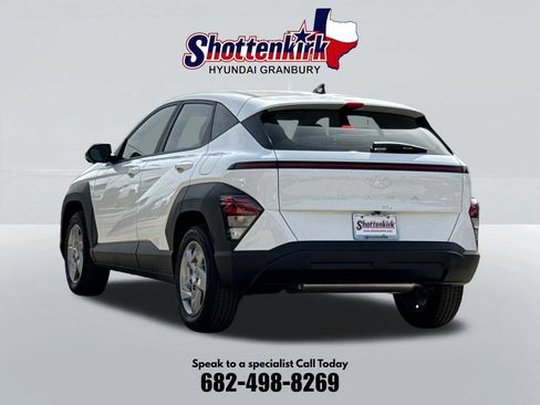 New 2026 Hyundai Elantra Limited FWD image 8