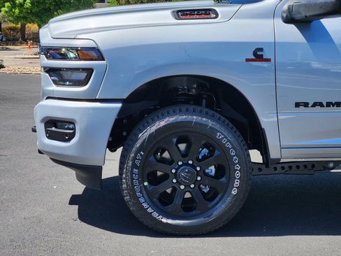 New 2026 RAM 2500 Big Horn AWD/4WD image 9
