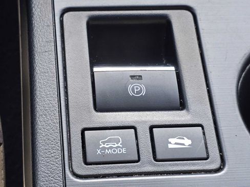 Used 2017 Subaru Outback 3.6R Limited AWD/4WD image 29