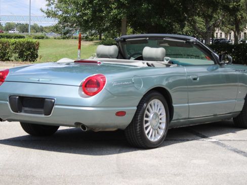 Used 2004 Ford Thunderbird Pacific Coast RWD image 17