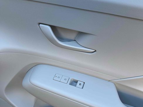 Used 2024 Hyundai Kona SEL image 59