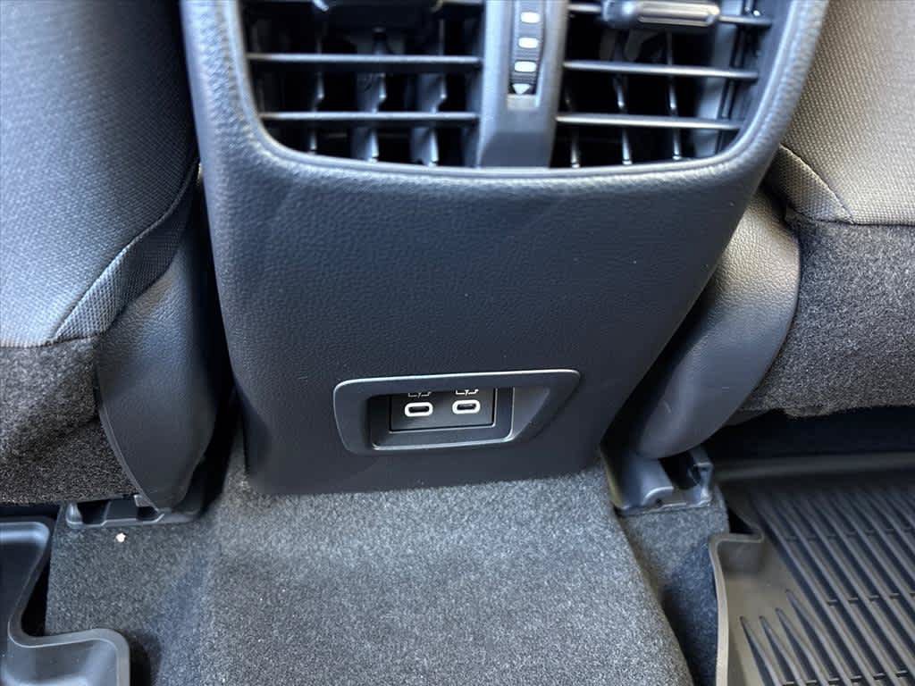 Used 2026 Toyota Corolla Cross LE FWD image 10