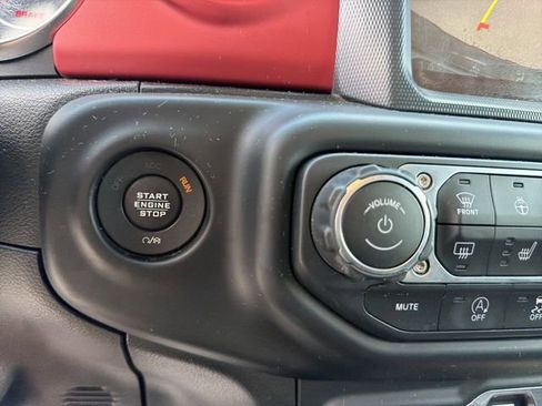 Used 2019 Jeep Wrangler Unlimited Rubicon AWD/4WD image 25