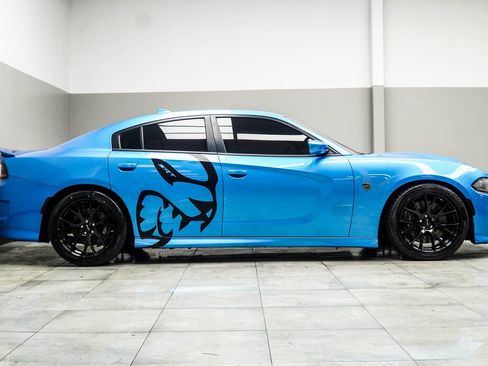 Used 2019 Dodge Charger SRT Hellcat w/ Navigation & Travel Group image 7