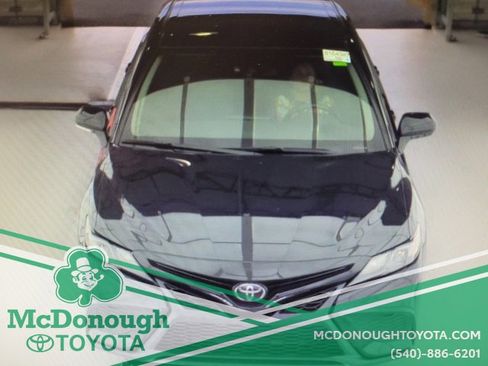 Used 2024 Toyota Camry SE image 17
