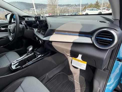 New 2026 Chevrolet Trax LT w/ Driver Confidence Package image 37