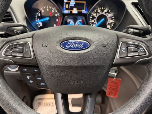 Used 2018 Ford Escape SE w/ SE SYNC Package FWD image 13