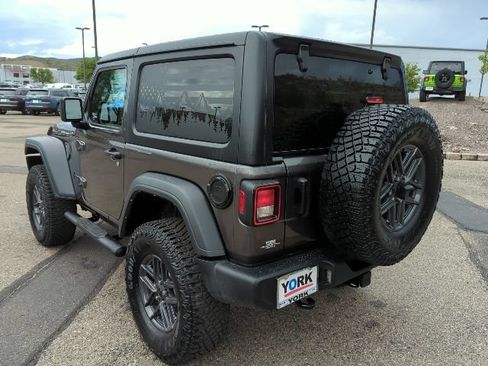 Used 2024 Jeep Wrangler Sport AWD/4WD image 6