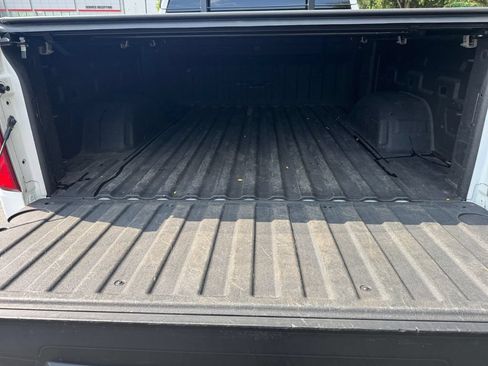 Used 2019 Chevrolet Silverado 1500 RST AWD/4WD image 17