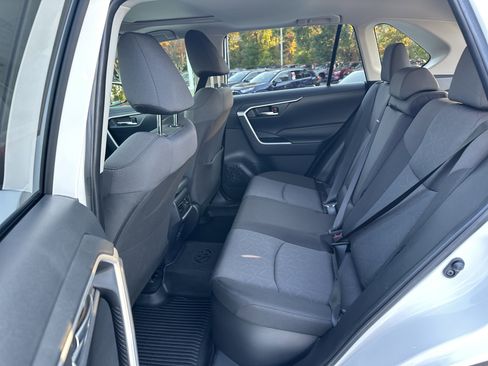 Certified 2025 Toyota RAV4 XLE image 31