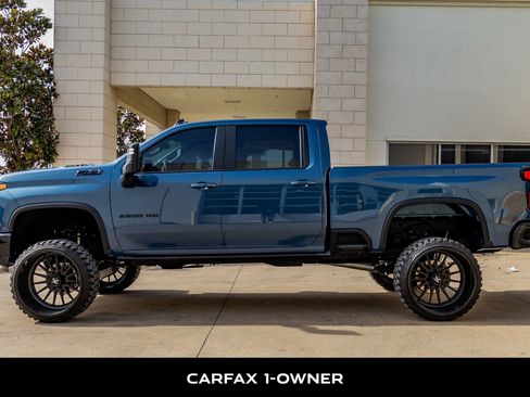 Used 2025 Chevrolet Silverado 2500 LT w/ Trail Boss Package image 5