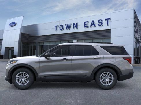 New 2026 Ford Explorer Active image 3