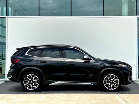 Certified 2023 BMW X1 xDrive28i w/ Convenience Package AWD/4WD image 3