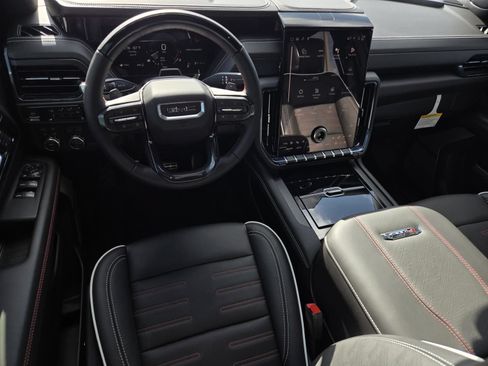 New 2026 GMC Yukon AT4 Ultimate AWD/4WD image 8