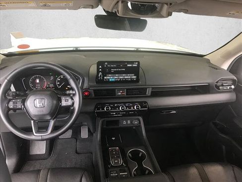 Certified 2025 Honda Pilot EX-L image 10