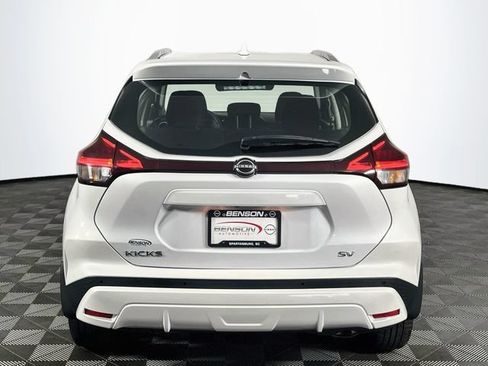 Used 2022 Nissan Kicks SV FWD image 7