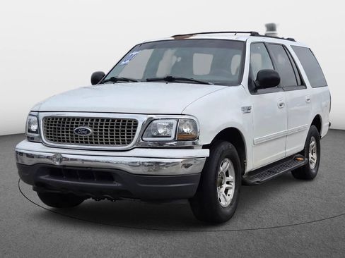 Used 2000 Ford Expedition XLT RWD image 2