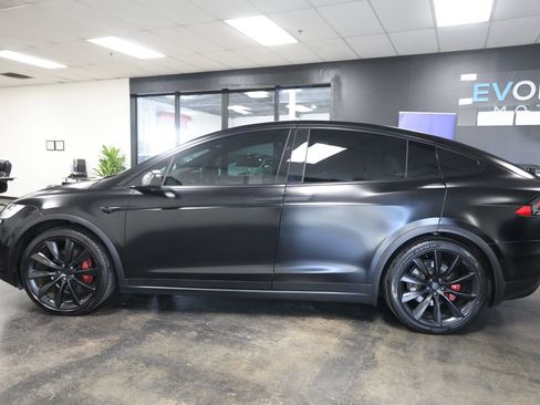 Used 2020 Tesla Model X Long Range image 9