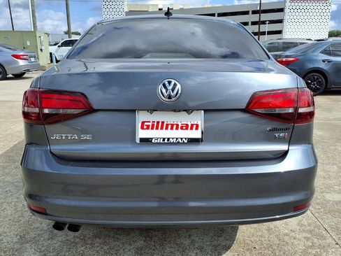 Used 2016 Volkswagen Jetta SE image 23