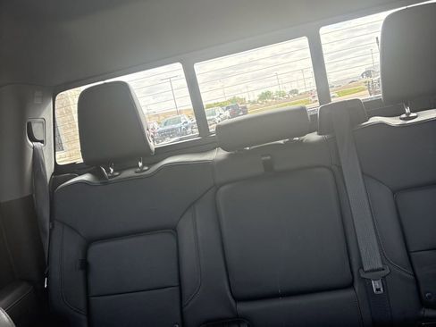 Used 2021 GMC Sierra 1500 SLT image 15