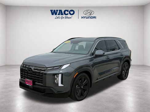Used 2024 Hyundai Palisade XRT FWD image 3