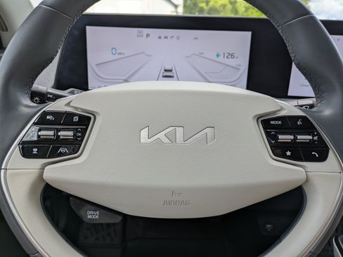 Certified 2023 Kia EV6 Wind w/ Wind Technology Package RWD image 23