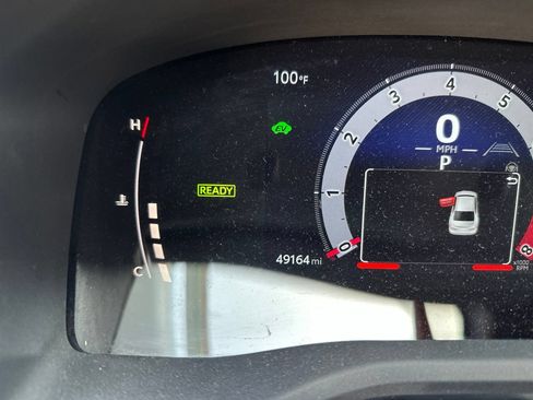 Used 2025 Toyota Camry LE w/ Convenience Package FWD image 4