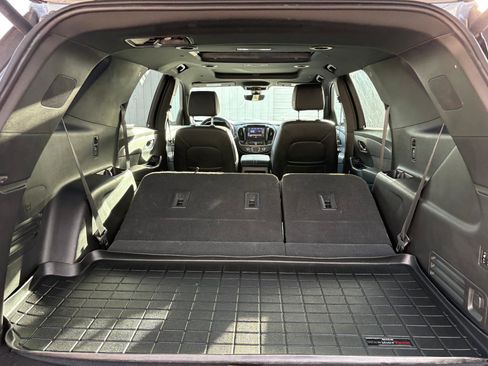 Used 2023 Chevrolet Traverse High Country image 35