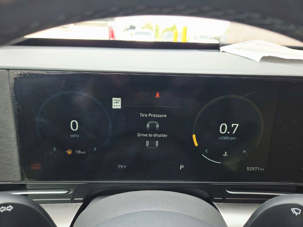 Used 2024 Hyundai Kona Limited AWD/4WD image 22
