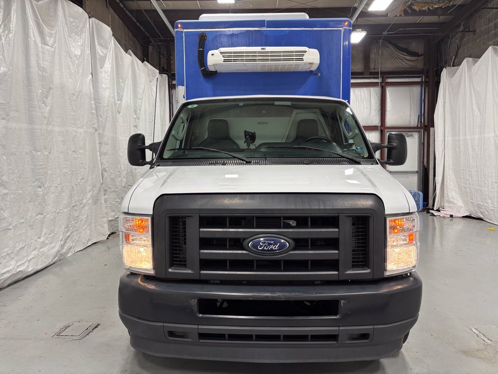 Used 2023 Ford E-350 and Econoline 350 Super Duty w/ Power Windows & Locks Group RWD image 2