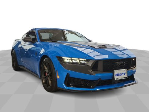 Used 2025 Ford Mustang Dark Horse image 2