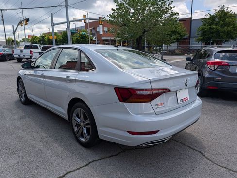 Used 2019 Volkswagen Jetta R-Line FWD image 8