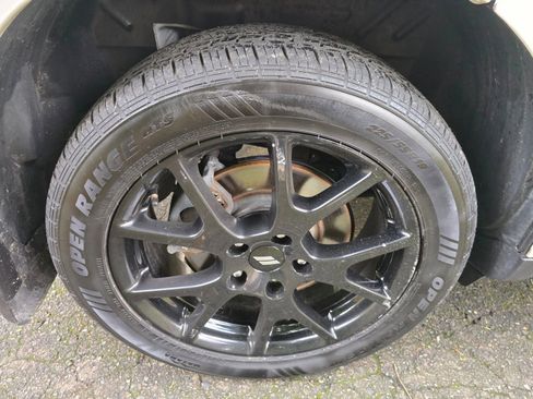 Used 2019 Dodge Journey SE w/ Premium Group image 10