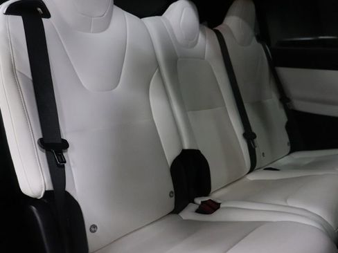 Used 2021 Tesla Model X Long Range AWD/4WD image 23