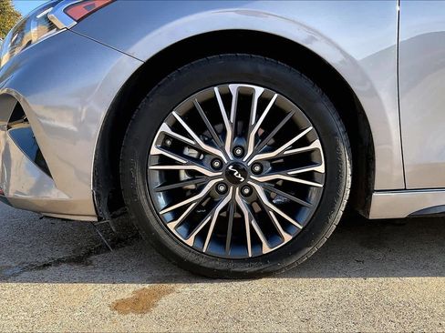 Used 2024 Kia Forte GT-Line w/ GT-Line Premium Package image 8