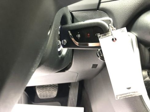 Used 2023 Toyota RAV4 LE image 29