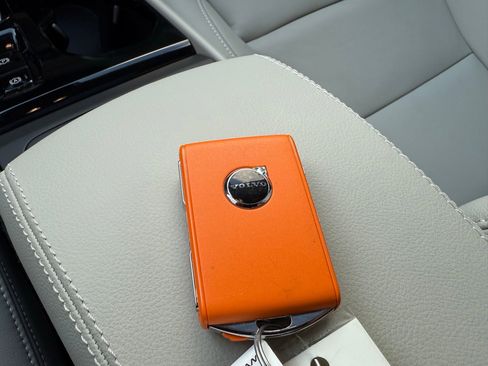 Used 2025 Volvo XC40 B5 Plus w/ Protection Package Premier image 57