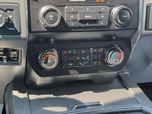 Used 2019 Ford F350 XLT w/ XLT Premium Package AWD/4WD image 16