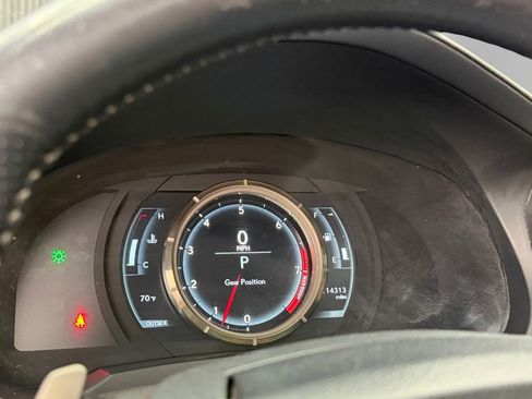 Used 2015 Lexus RC 350 w/ F Sport w/Summer Tires image 20