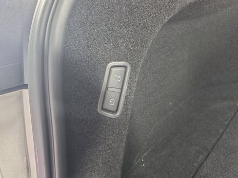 Used 2022 Maserati Levante Modena AWD/4WD image 13