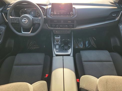 Used 2024 Nissan Rogue SV image 12